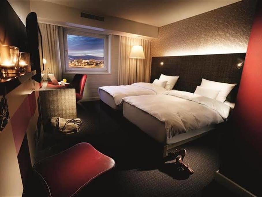 เพนตาโฮเต็ล เบอร์ลิน พอทส์ดัม Hotel เทลโทว์ ภายนอก รูปภาพ
